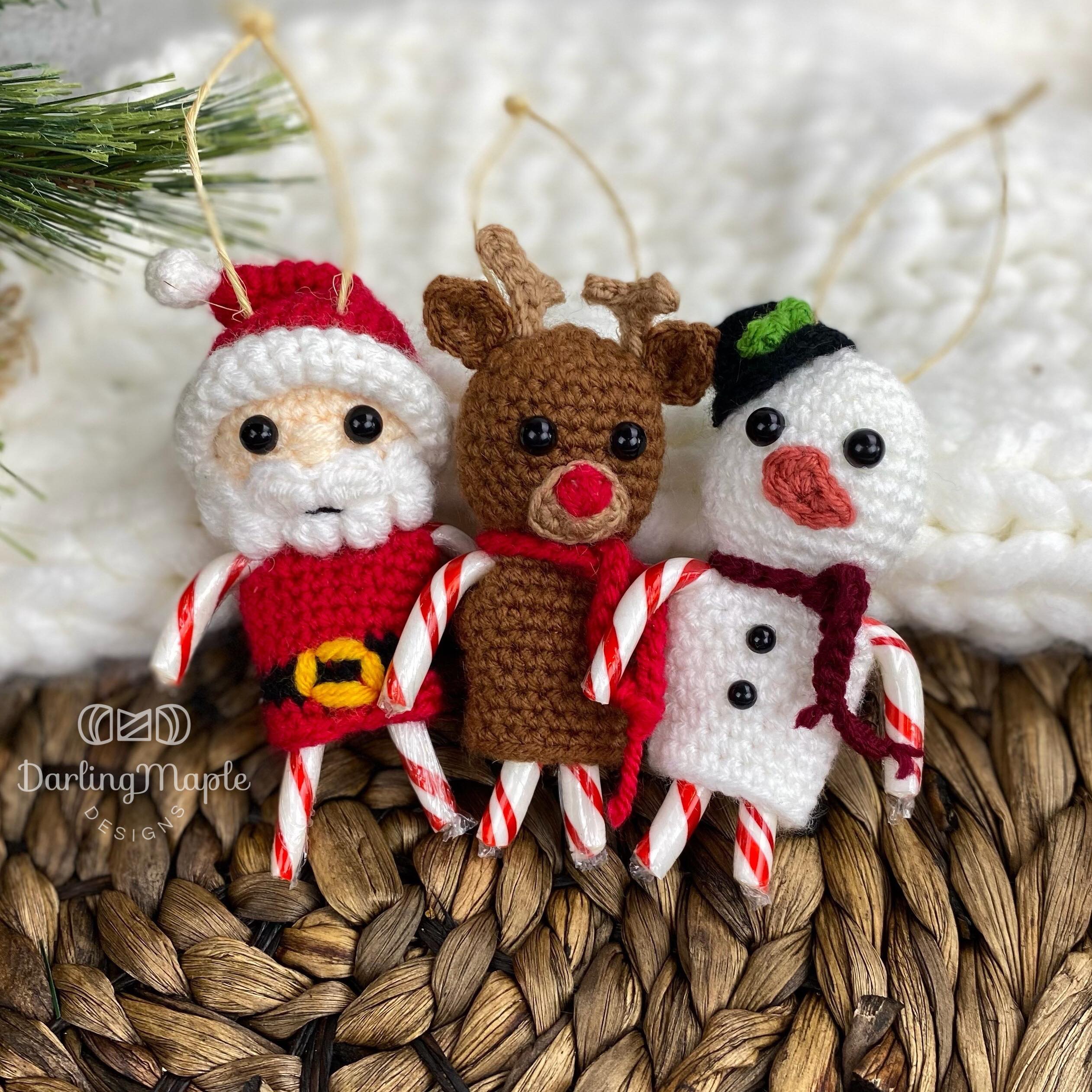 Make a Quick Crochet Reindeer Candy Cane Holder this Christmas ...